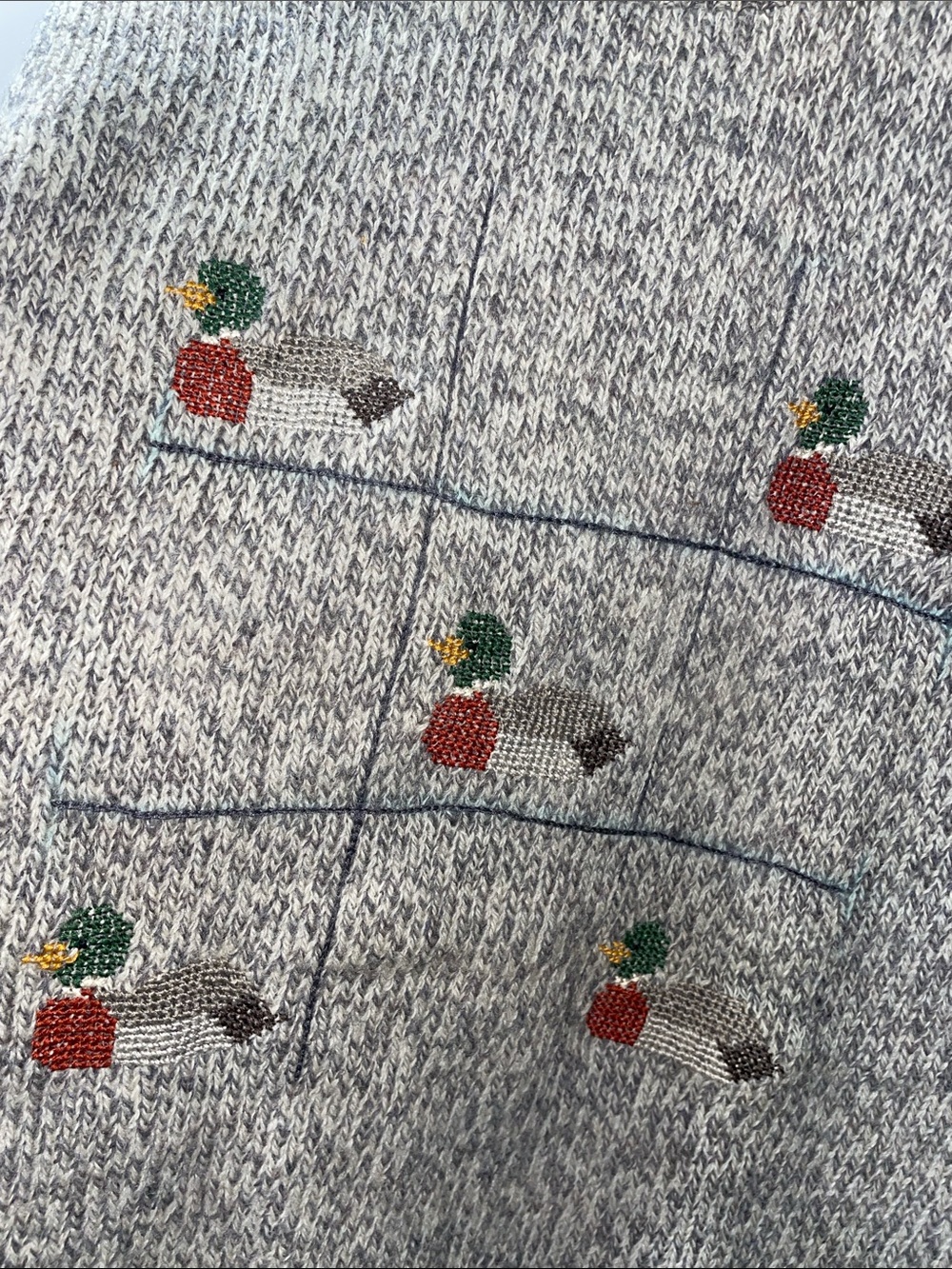 Unisex vintage Boston Traders Duck Embroidered Crewneck Sweater - Picture 3 of 5
